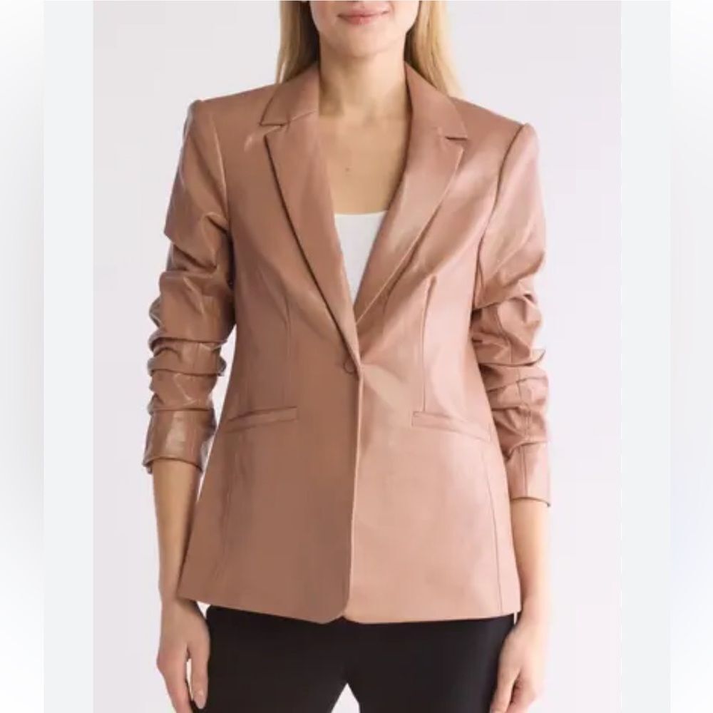 CINQ À SEPT   Kylie Faux Leather Blazer‼️